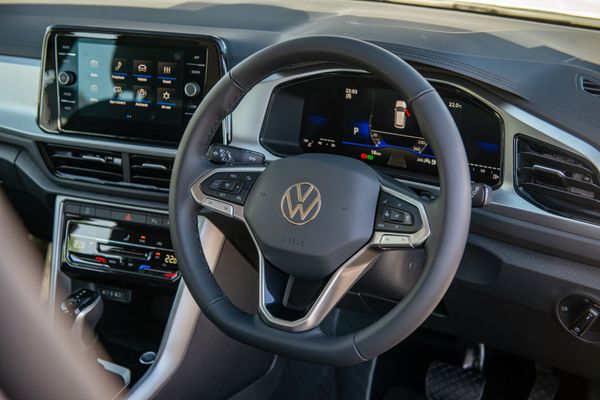 2026 Volkswagen T-Roc Life 1.4 Carousel 8