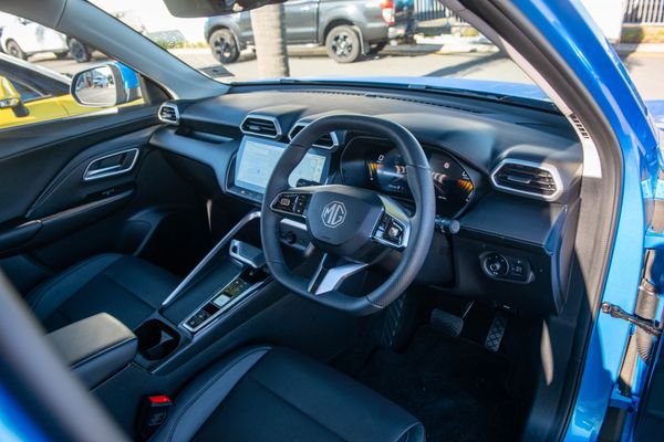 2025 MG ZS Essence 1.5Pt/Cvt Carousel 11
