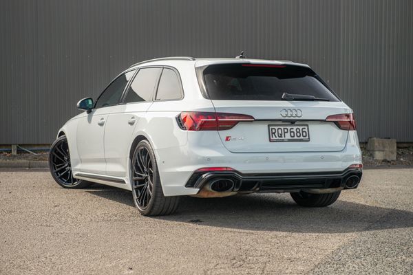 2021 Audi RS4 Avant 2.9TFSI 331kW quattro Carousel 9