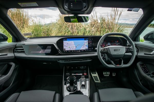 2025 Audi S5 Avant 3.0TFSI 270kW quattro Carousel 12