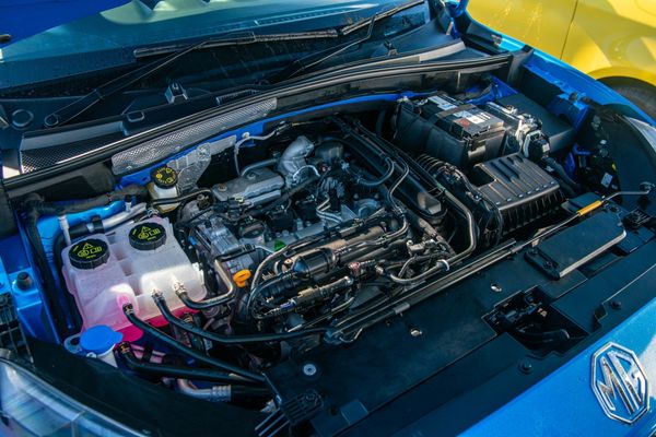 2025 MG ZS Essence 1.5Pt/Cvt Carousel 10