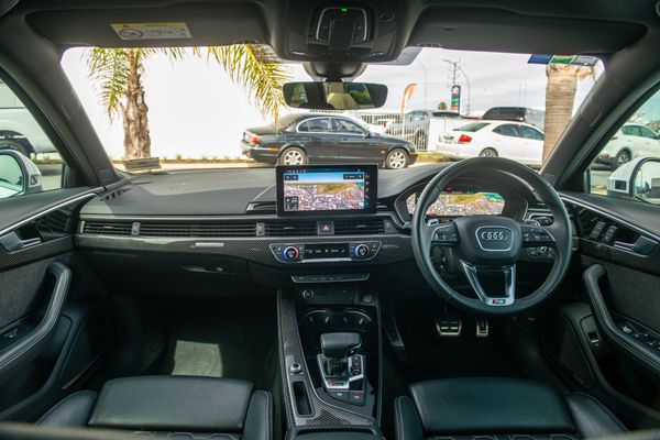 2021 Audi RS4 Avant 2.9TFSI 331kW quattro Carousel 13