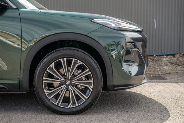 2026 Geely Starray EM-i Inspire Phev/At Carousel 9