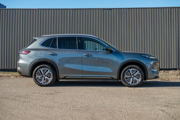 2025 Geely Starray EM-i Complete Phev/At Carousel 11