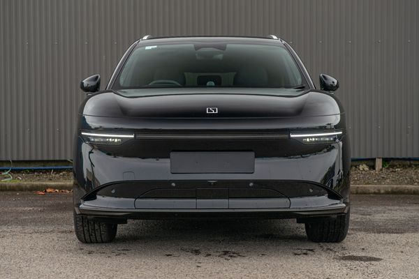 2026 Zeekr 7X LR RWD 100Kwh Carousel 1