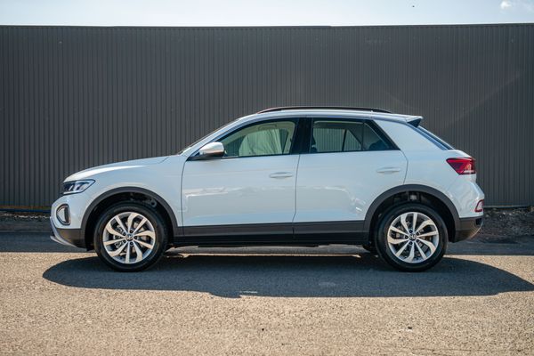 2026 Volkswagen T-Roc Life 1.4 Carousel 6