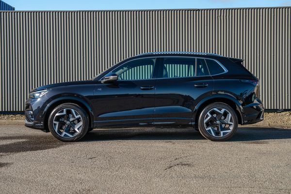 2024 Volkswagen Tiguan R-Line 1.4 2WD Carousel 7