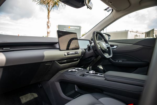 2026 MG S5 ESSENCE 62KWH Carousel 15