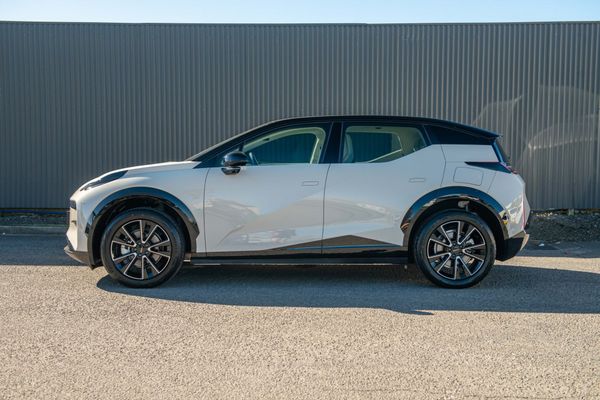 2026 Zeekr X Rwd 66Kwh/Ev/At Carousel 3