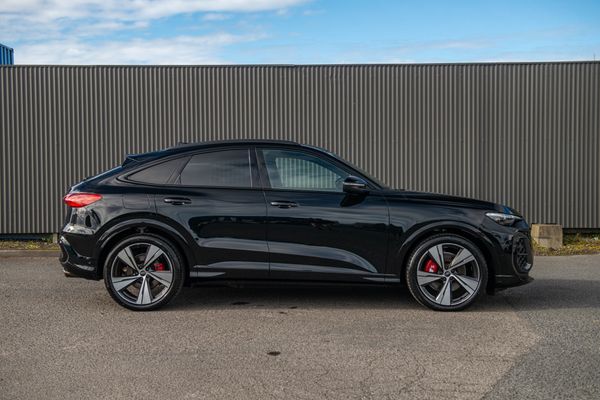 2026 Audi SQ5 3.0TFSI 270kW MHEV+ Sportback quattro Carousel 5