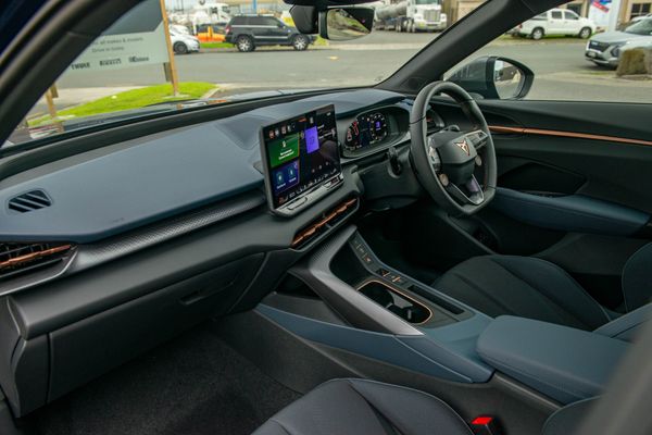 2026 CUPRA Terramar V e-HYBRID 1.5 150kW PHEV Carousel 14