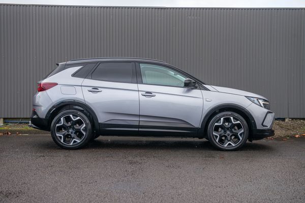 2023 Opel GRANDLAND Sri 1.2Pt/8At/Sv Carousel 5