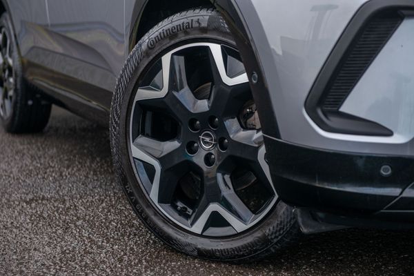 2023 Opel GRANDLAND Sri 1.2Pt/8At/Sv Carousel 4