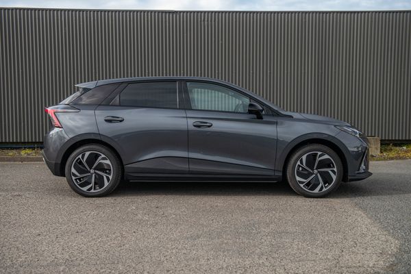 2026 MG 4 ESSENCE 64KWH Carousel 5