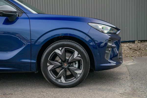 2026 CUPRA Terramar V e-HYBRID 1.5 150kW PHEV Carousel 5