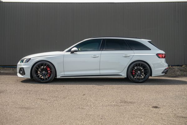 2021 Audi RS4 Avant 2.9TFSI 331kW quattro Carousel 8