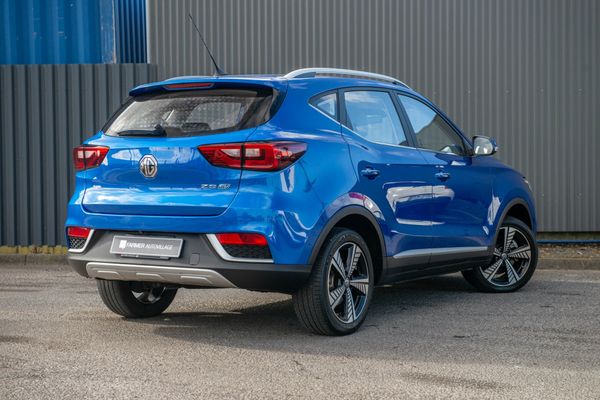 2022 MG ZS Essence EV 44Kwh Carousel 7