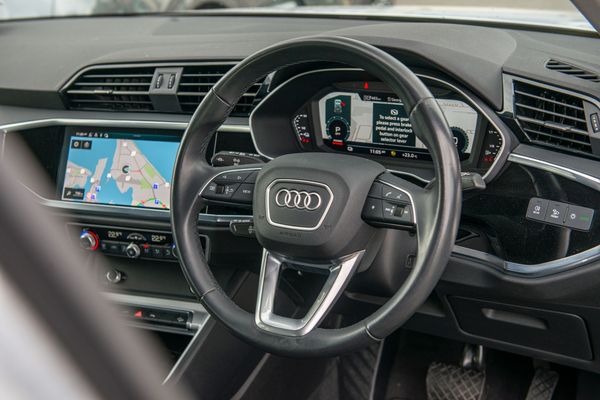 2023 Audi Q3 45 TFSI e 180kW PHEV Carousel 14