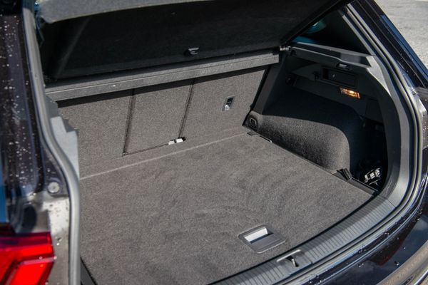 2021 Volkswagen Tiguan TSI R-Line 2WD 1.4 Carousel 16