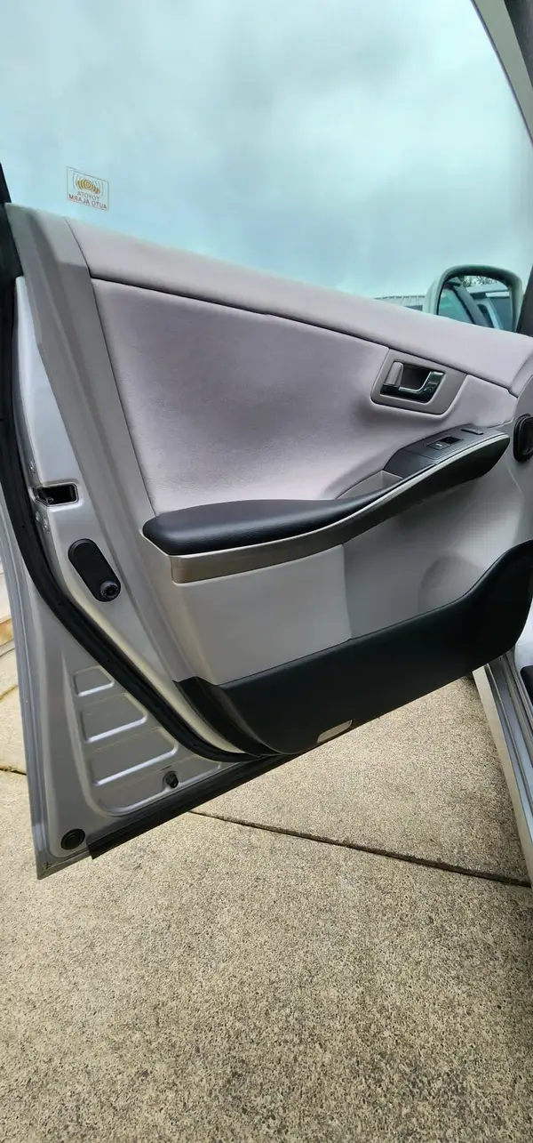 Toyota Sai 2010 Carousel 3