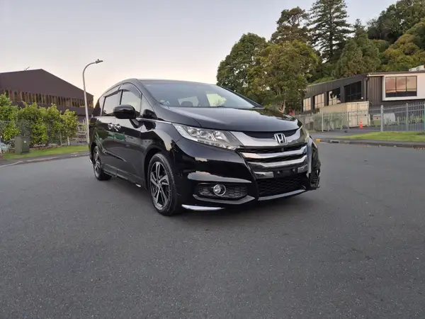 2017 Honda Odyssey Absolute x | 2400cc Petrol | 8 Seater | Fresh Import Carousel 2