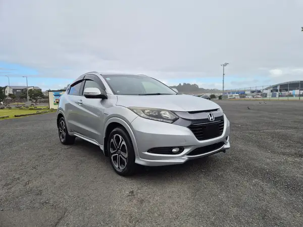 2014 Honda Vezel Z Hybrid Carousel 4
