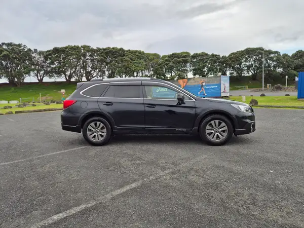 2015 Subaru Legacy Outback 90k - Kms | 2500cc Carousel 2