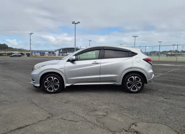 2014 Honda Vezel Z Hybrid Carousel 7