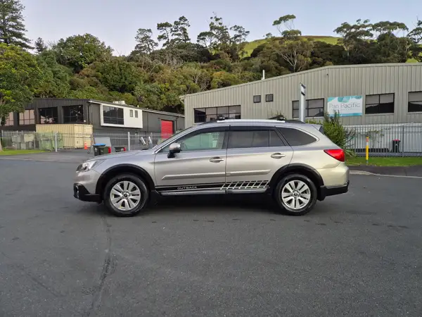 2015 Subaru Outback 2500cc Petrol Carousel 7