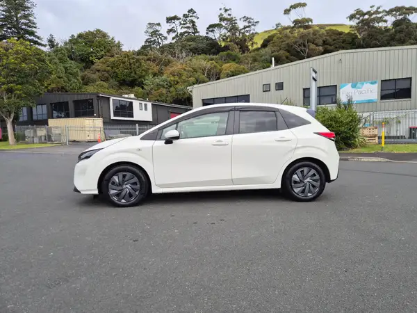 2021 Nissan Note E-Power Hybrid Carousel 8