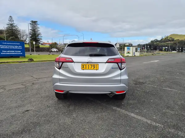 2014 Honda Vezel Z Hybrid Carousel 5
