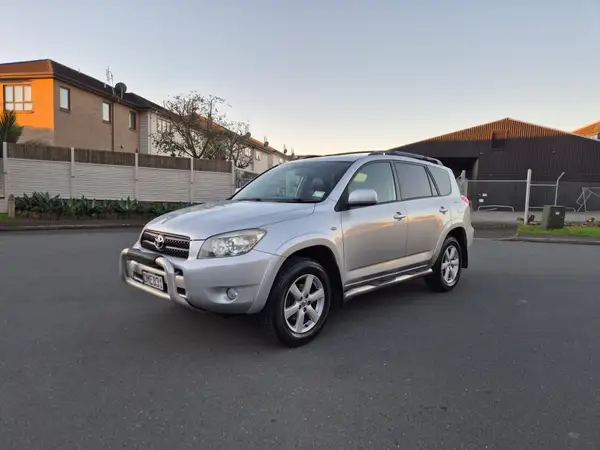 Toyota RAV 4 | Limited Wagon 4A | 2400cc | 4WD Carousel 8