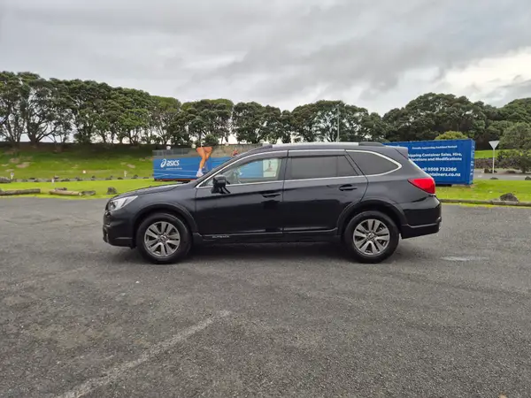 2015 Subaru Legacy Outback 90k - Kms | 2500cc Carousel 4