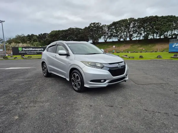 2015 Honda Vezel Z Hybrid Carousel 6