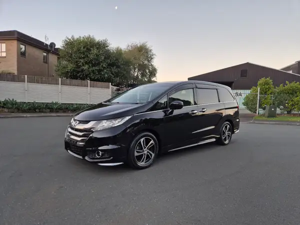 2017 Honda Odyssey Absolute x | 2400cc Petrol | 8 Seater | Fresh Import Carousel 8
