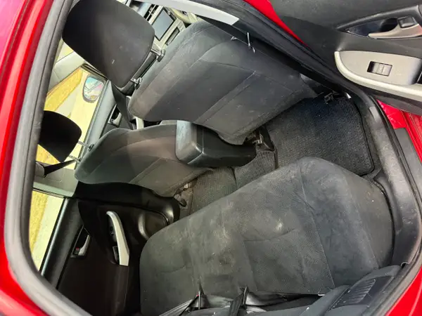 Toyota Prius 2014 Carousel 8