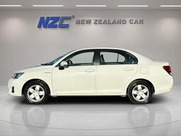 🔥Toyota Corolla 🔥-the perfect city car is here! 🏙️🚗 Carousel 6