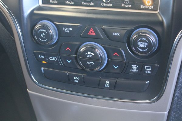 2014 Jeep Grand Cherokee Laredo 4x4 3.0DT Carousel 15