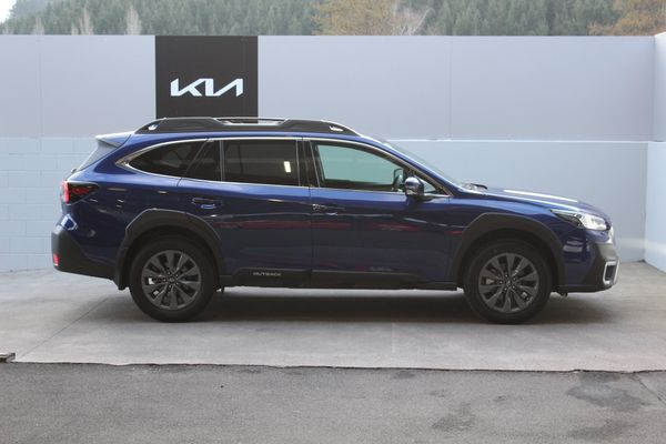 2024 Subaru Outback Sport 2.5 AWD Auto Carousel 1