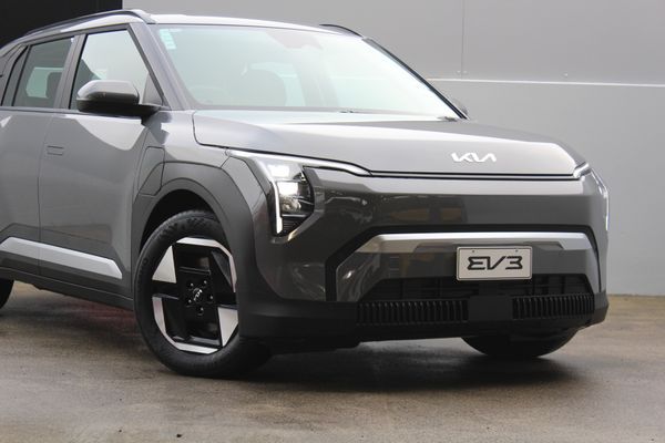 2026 Kia EV3 Light Long Range 2WD 81KWH Carousel 6