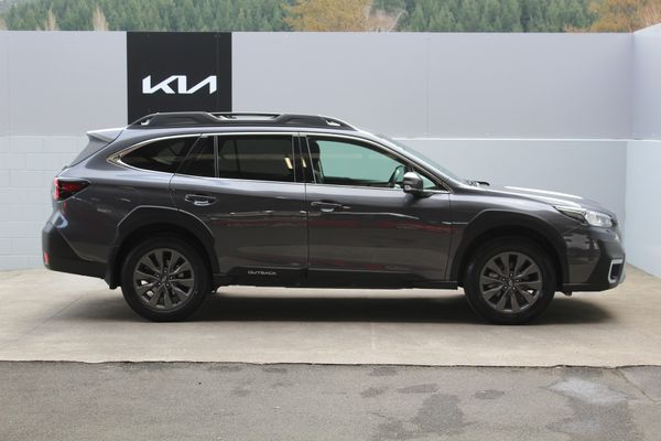 2024 Subaru Outback Sport 2.5 AWD Auto Carousel 1
