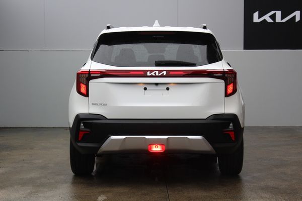 2026 Kia Seltos LX 2.0 SUV Carousel 1