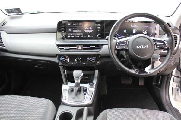 2024 Kia Seltos LX 2.0 Auto Carousel 11