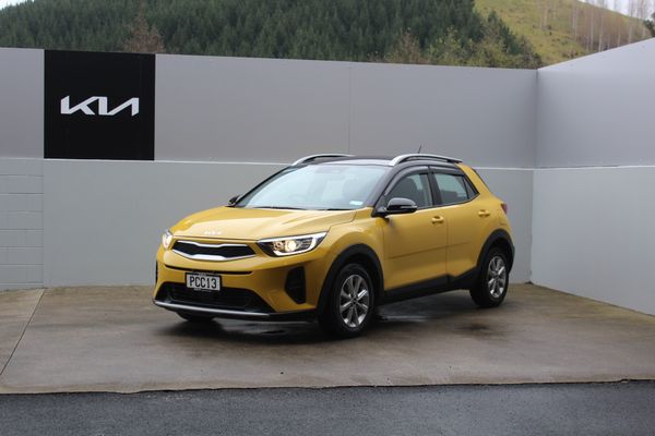 2022 Kia Stonic LX 1.4P Carousel 7