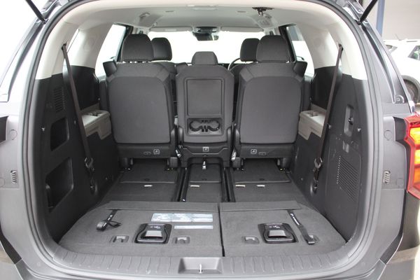 2025 Kia Carnival EX 2.2L Turbo Diesel 8 Speed Auto Carousel 18