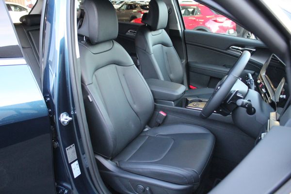 2025 Kia Sportage HEV Earth AWD 1.6 Turbo Petrol Carousel 9