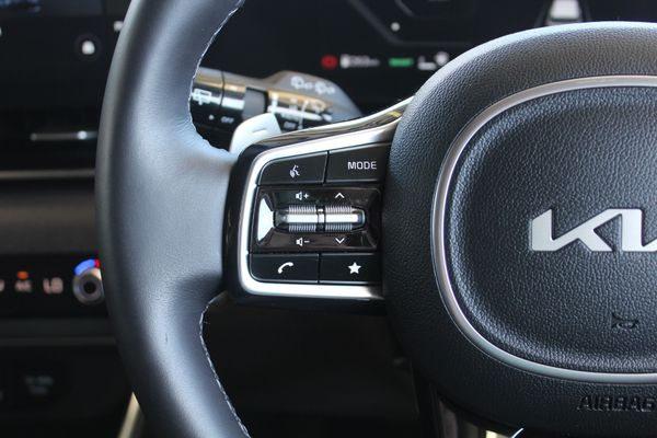 2025 Kia Carnival Premium 2.2L Turbo Diesel 8-Seat Carousel 10