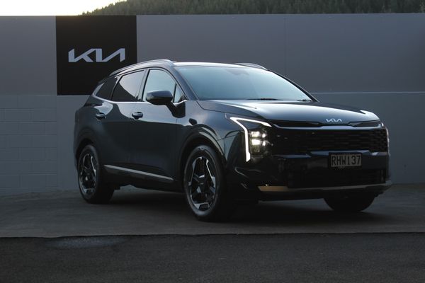 2025 Kia Sportage HEV Earth AWD 1.6 Turbo Petrol