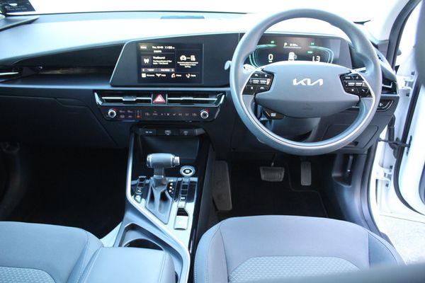 2023 Kia Niro PHEV Light 1.6L Carousel 12