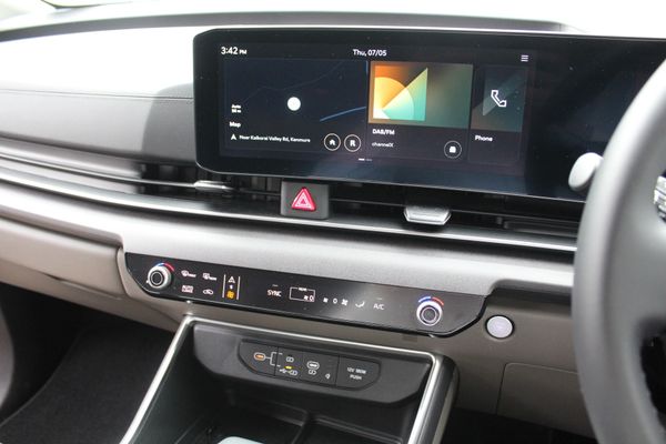 2025 Kia Carnival Deluxe 2.2L Turbo Diesel 8 Speed Auto Carousel 15